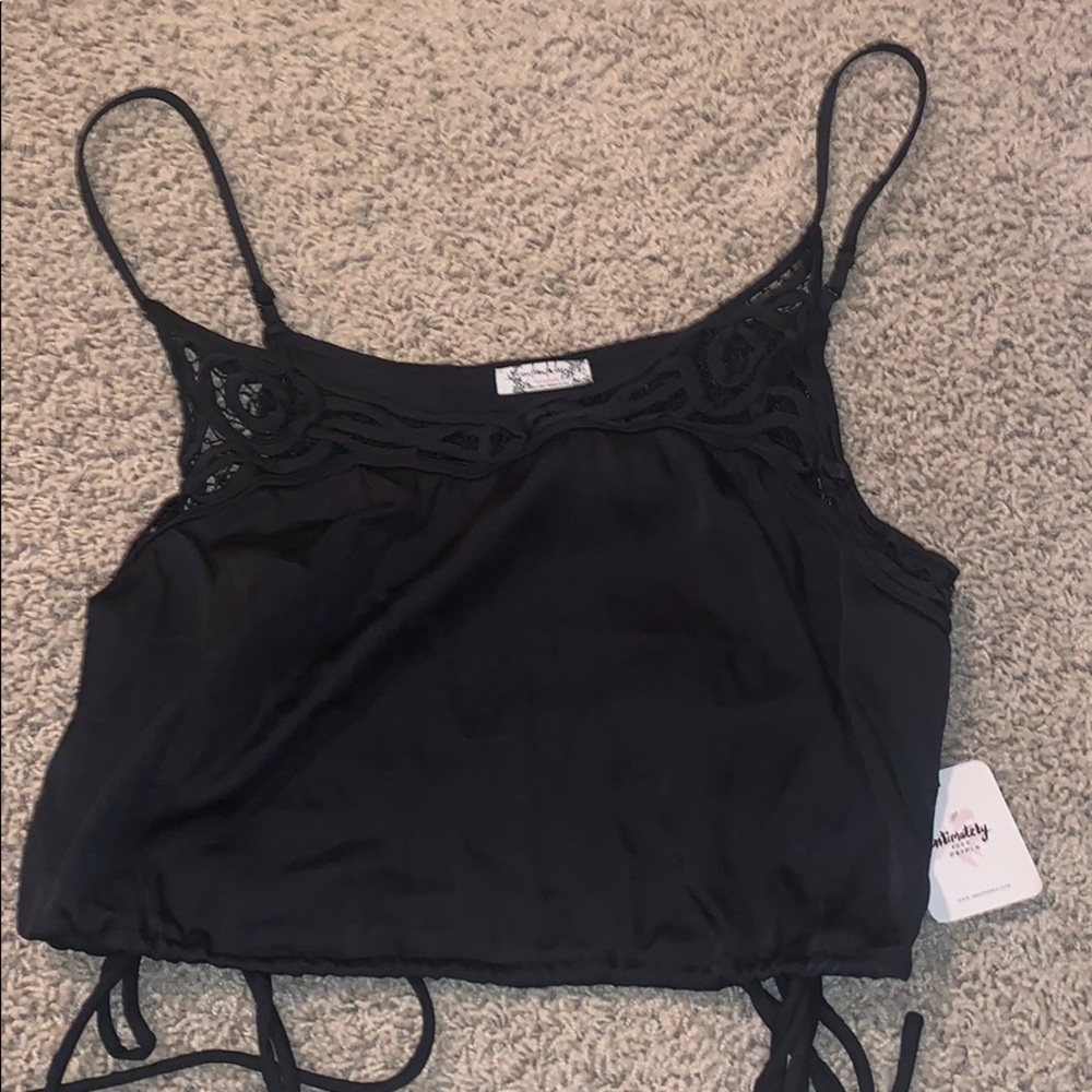 Black Cropped Tank
